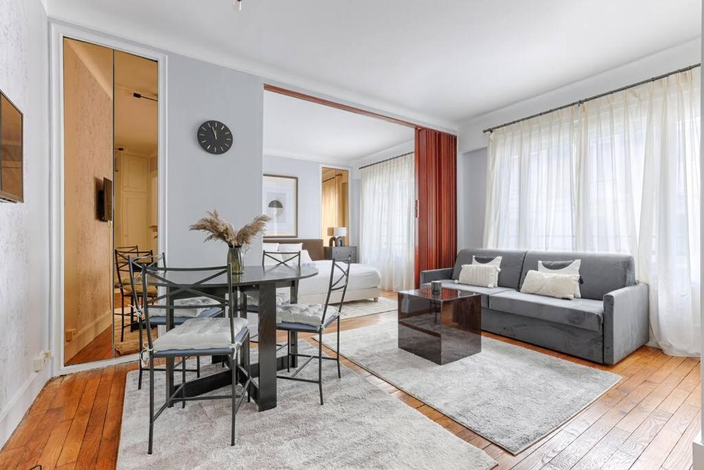 Matignon Saint-Honore : Magnifique Appartement 1Br Paris Extérieur photo