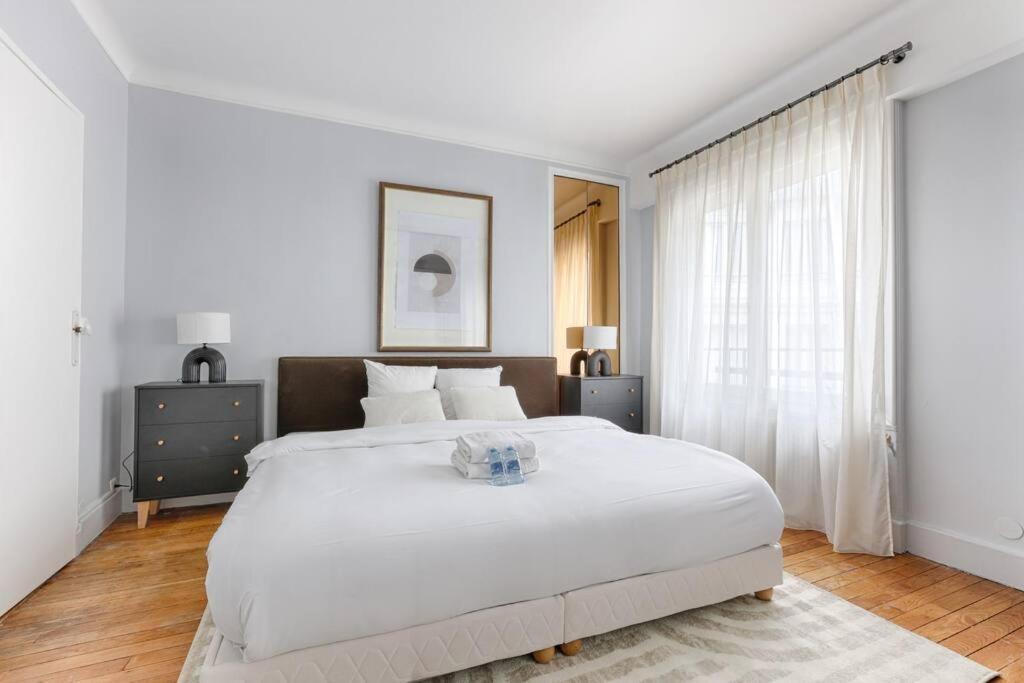 Matignon Saint-Honore : Magnifique Appartement 1Br Paris Extérieur photo