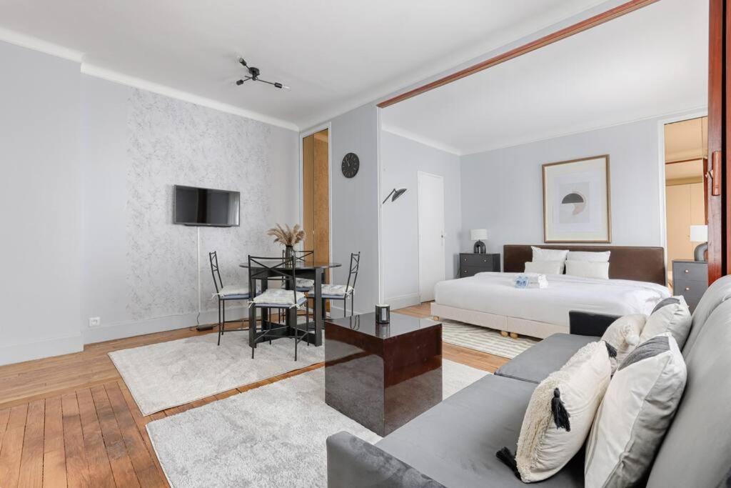 Matignon Saint-Honore : Magnifique Appartement 1Br Paris Extérieur photo